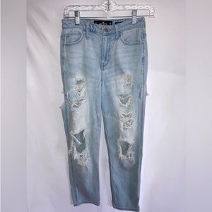 HOLLISTER ULTRA HIGH - RISE MOM JEANS💕VINTAGE STRETCH💕W26 L27💕